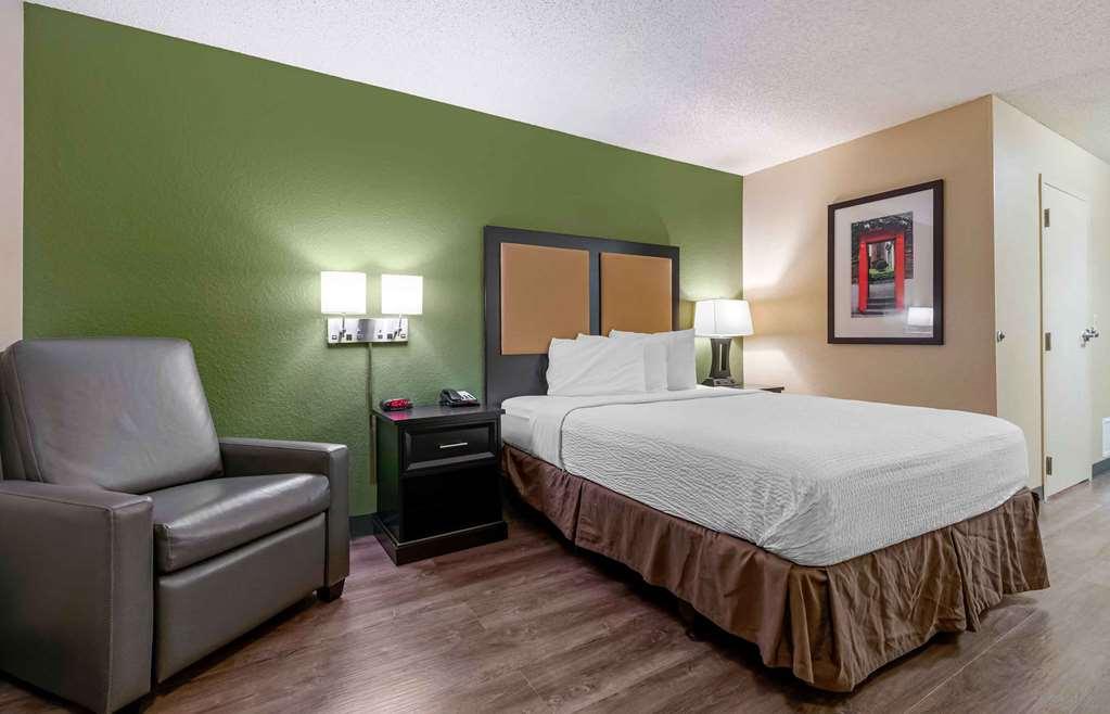 Extended Stay America Select Suites - Orlando - Conven Ctr - Sports Complex Williamsburg Room photo